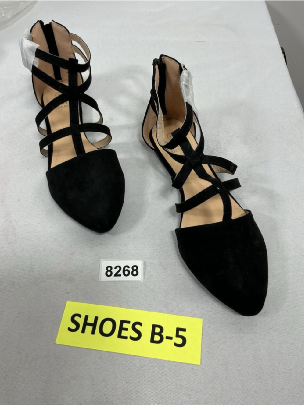 Womans New Betani Abela Dressy Strappy Ballet Flats Size 8 Black Back Zip